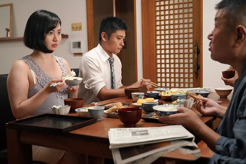 Gã chồng lạnh nhạt, người vợ ngoan lên cơn dam dang dâm loạn cùng bố chồng